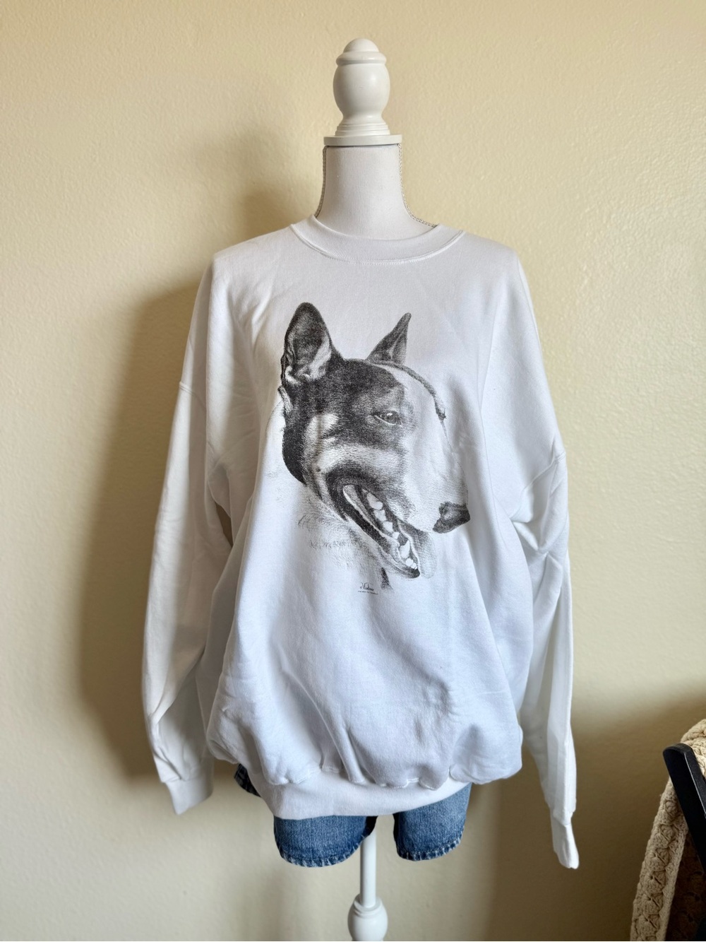 Vintage White Crewneck Dog Sweatshirt